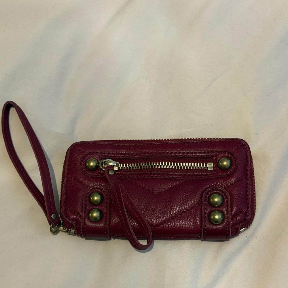 Linea Pelle leather wallet